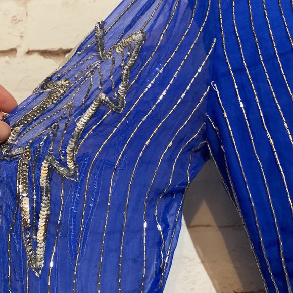 🎉HOST PICK🎉✨VINTAGE✨Silk Beaded Tunic, Size S - Picture 9 of 10